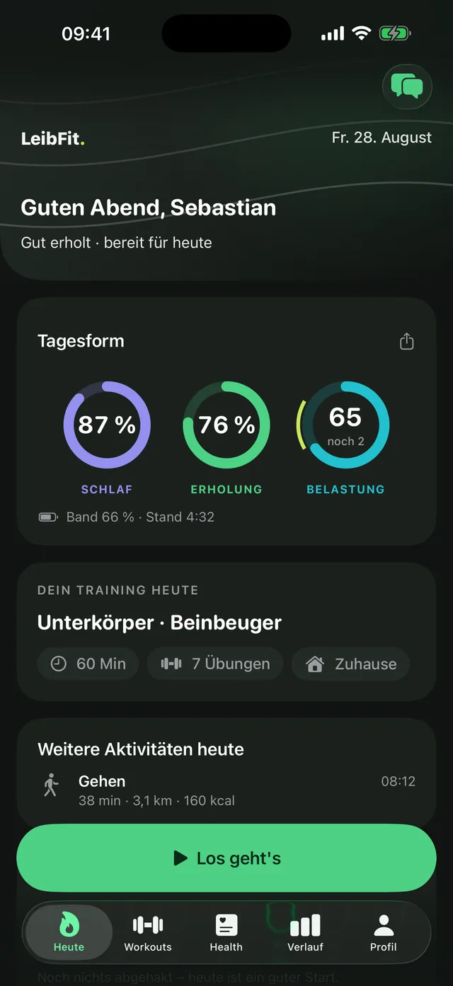 Heute-Ansicht in LeibFit mit den Ringen für Schlaf, Erholung und Belastung; darunter der Akkustand des verbundenen Amazfit-Bands mit dem Zeitpunkt des letzten Abrufs