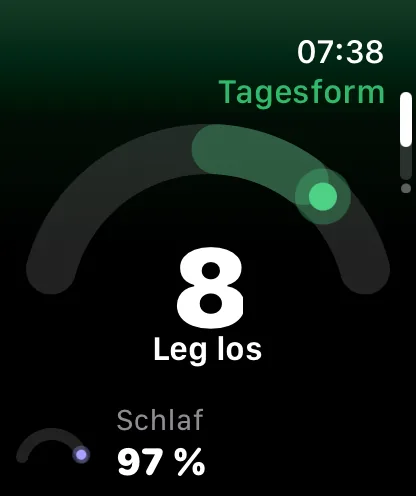 LeibFit auf einer Apple Watch: die Ansicht „Tagesform“ mit dem Wert 8 im Halbbogen und „Leg los“, darunter Schlaf 97 Prozent als kleiner Bogen