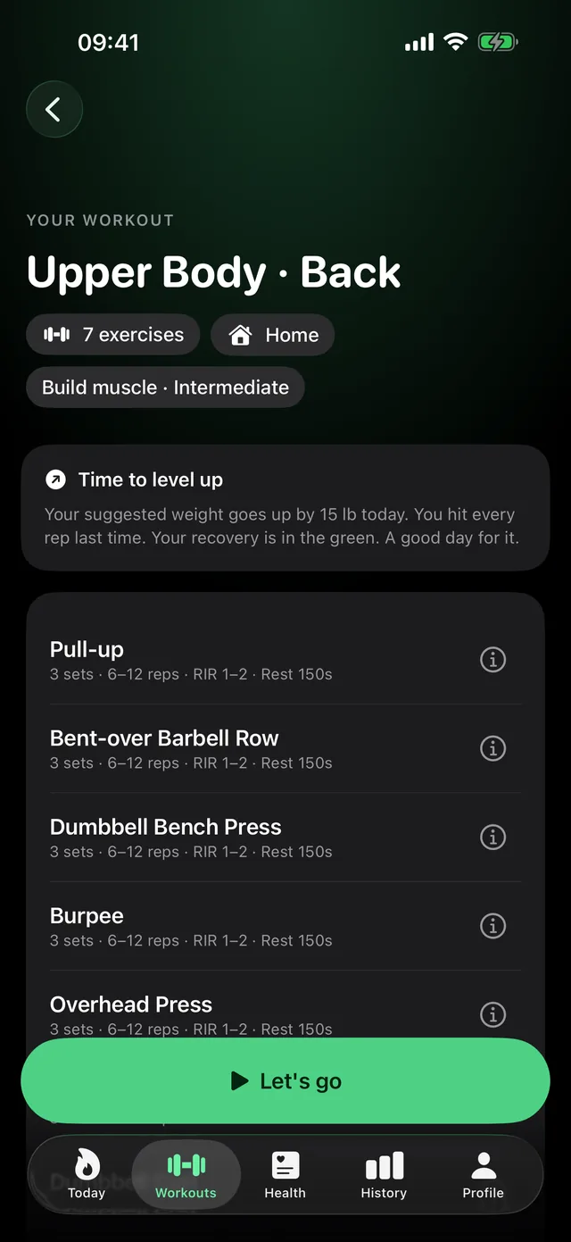 Weekly plan workout in LeibFit: upper body and back with seven exercises for home, with the „Time to level up“ banner – your suggested weight goes up 15 lb today because your last sets were solid and your recovery is in the green